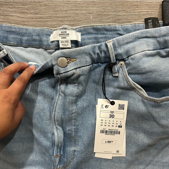 Good American x Zara Cola High Rise Skinny Jeans Light Wash New NWT - Picture 5 of 8